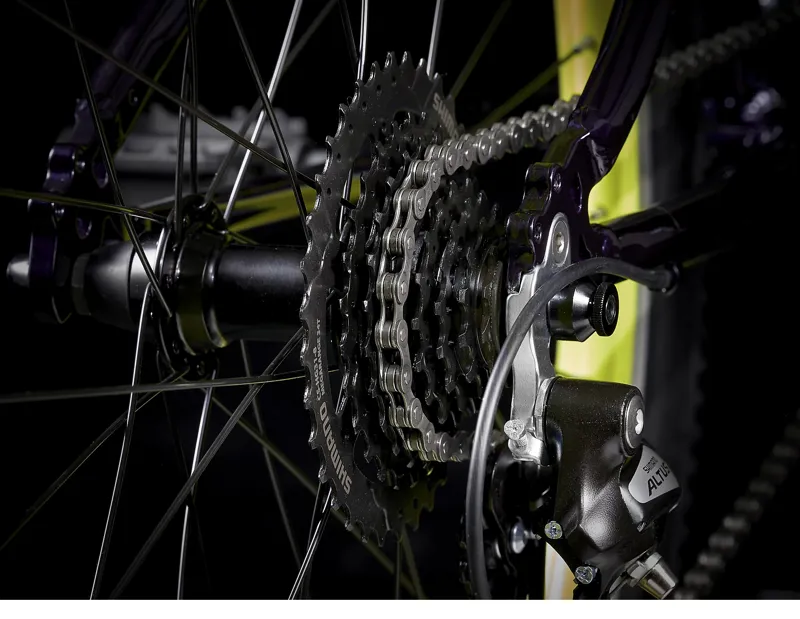 Trek Wahoo 24 Kids Hybrid Bike in Purple Abyss-1